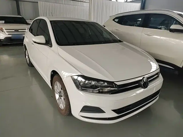 Volkswagen Polo — Фото автомобиля 21
