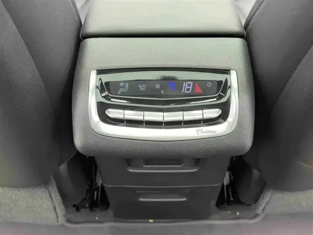 Cadillac XT6 — Фото автомобиля 14