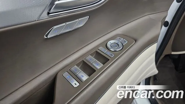 Genesis GV80 — Фото автомобиля 27