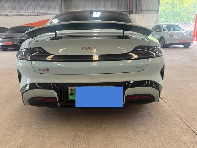 Xiaomi SU7 — Фото автомобиля 9