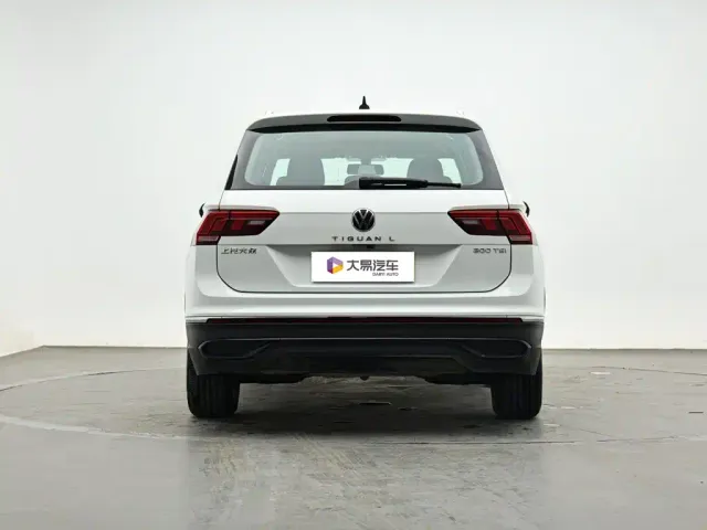 Volkswagen Tiguan L — Фото автомобиля 4