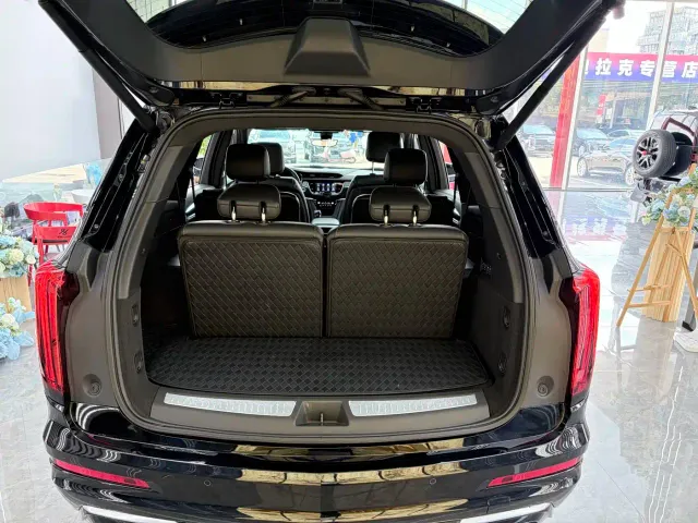 Cadillac XT6 — Фото автомобиля 18