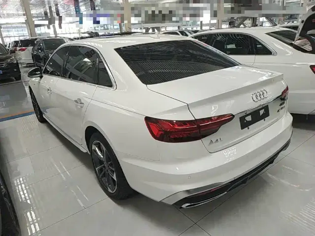 Audi A4L — Фото автомобиля 4