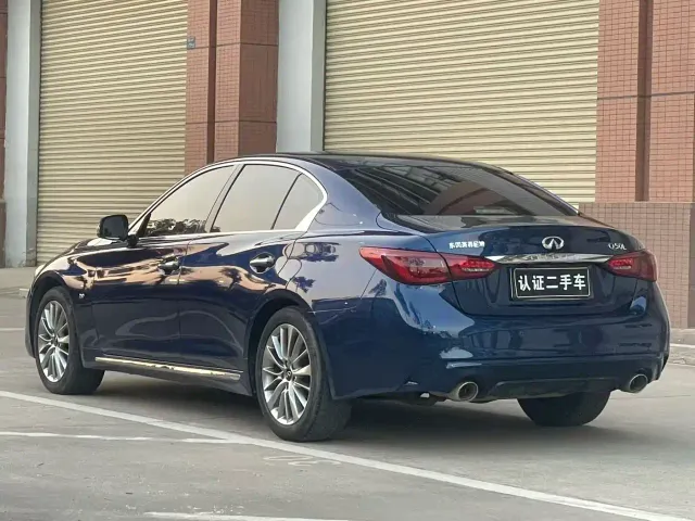Infiniti Q50L — Фото автомобиля 3
