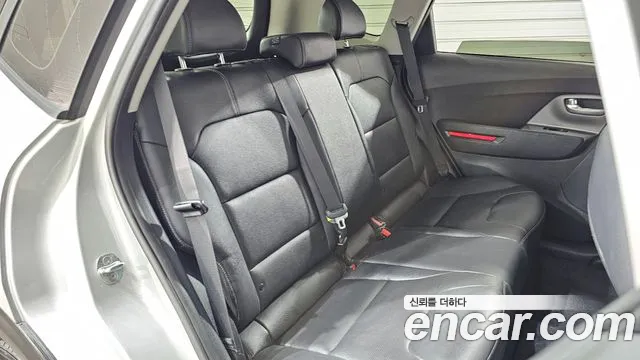 Kia Niro — Фото автомобиля 17