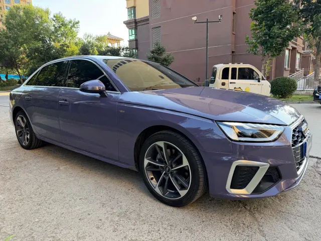 Audi A4L — Фото автомобиля 3