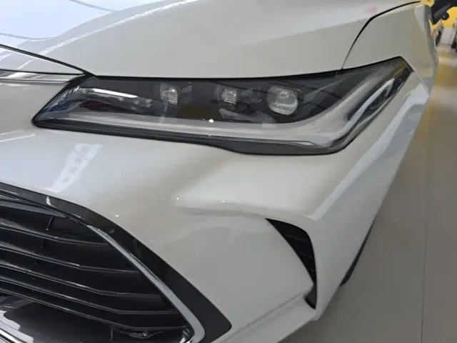 Toyota Avalon — Фото автомобиля 23