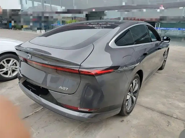Changan Qiyuan A07 — Фото автомобиля 6