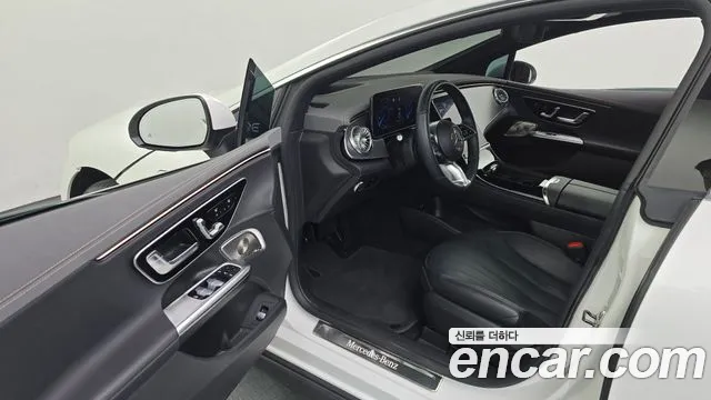 Mercedes-Benz EQE V295 — Фото автомобиля 15