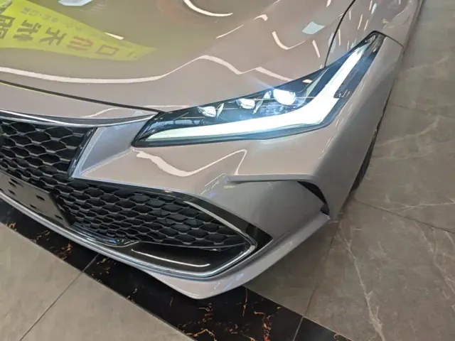 Toyota Avalon — Фото автомобиля 23