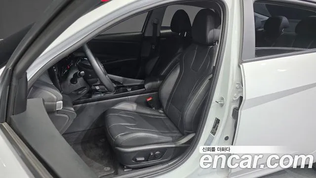 Hyundai AVANTE Avante (CN7) — Фото автомобиля 10