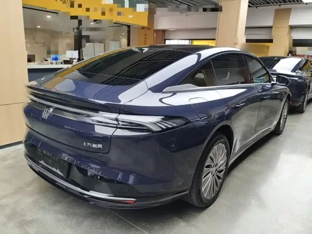 Buick Electra L7 — Фото автомобиля 6