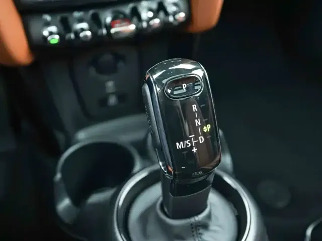 MINI MINI 2023 Facelift 2.0T COOPER S Artist — Фото автомобиля 8