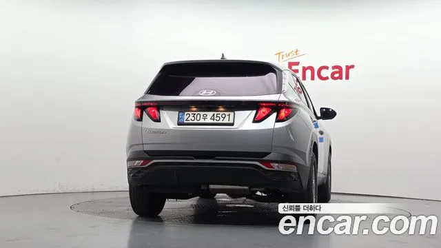 Hyundai Tucson Tucson (NX4) Дизель 2.0 2WD — Фото автомобиля 4