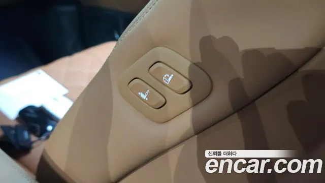 Genesis GV80 — Фото автомобиля 30