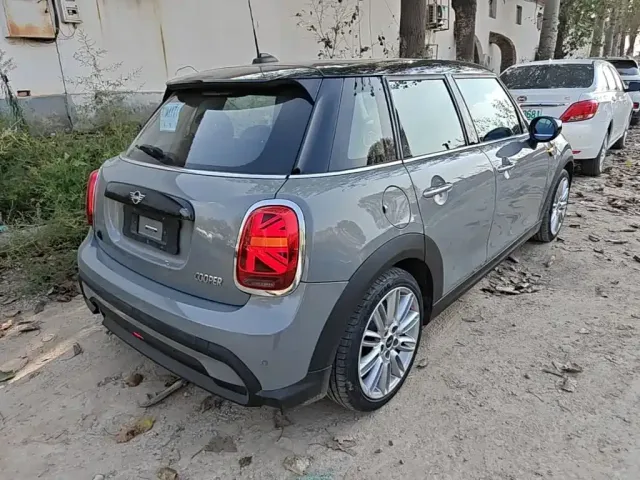 MINI Hatch — Фото автомобиля 6