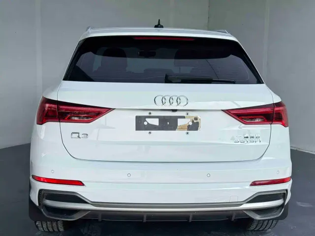 Audi Q3 — Фото автомобиля 5