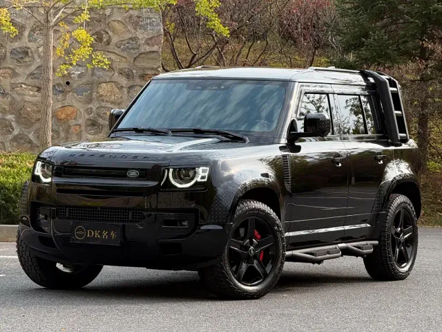 Land Rover Defender — Фото автомобиля 2