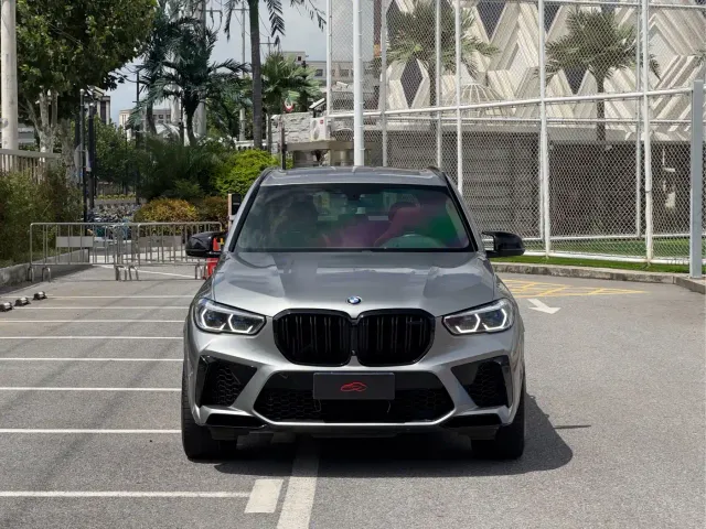 BMW X5 M — Фото автомобиля 2