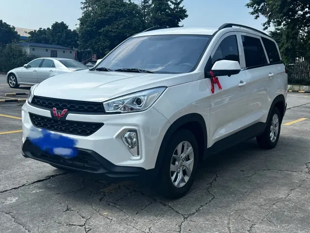 Фотография автомобиля — Wuling Hongguang S3