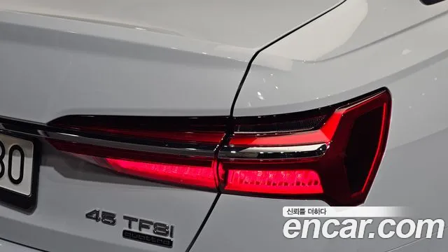 Audi A6 C8 — Фото автомобиля 23