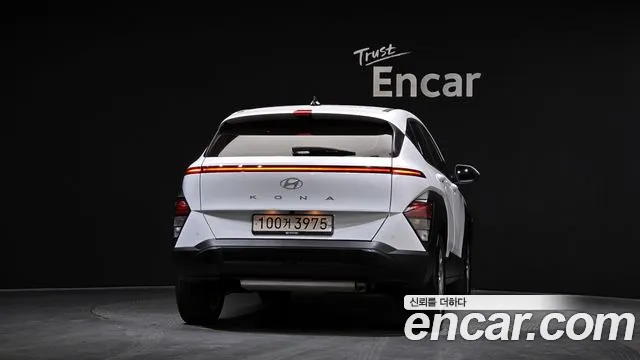 Hyundai Kona Kona (SX2) Бензин 2.0 2WD — Фото автомобиля 4