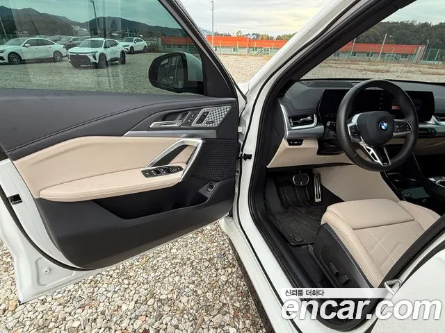 BMW X1 U11 — Фото автомобиля 9