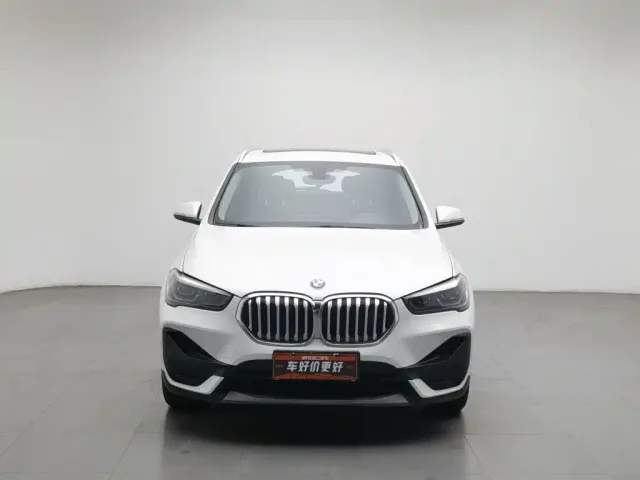 BMW X1 — Фото автомобиля 3