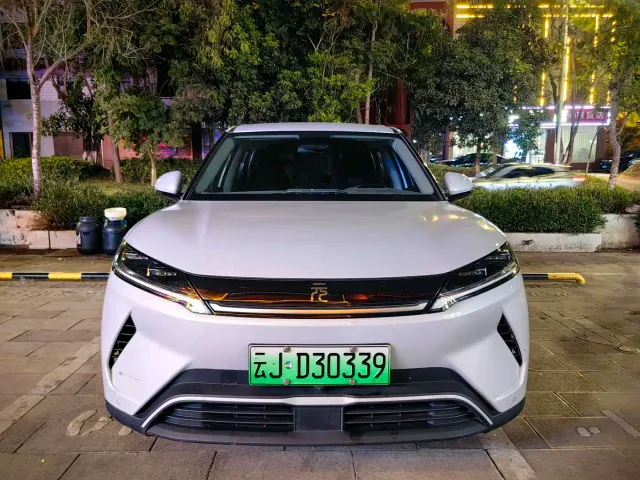 BYD Yuan UP — Фото автомобиля 2