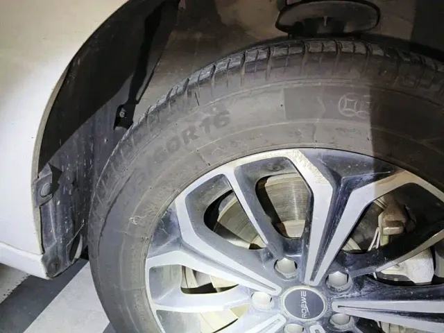 Roewe i6 MAX EV — Фото автомобиля 7