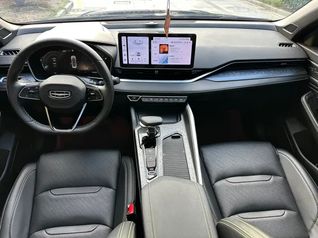 Geely Xingrui — Фото автомобиля 4