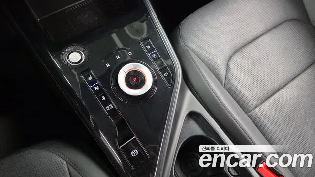Kia Niro — Фото автомобиля 12