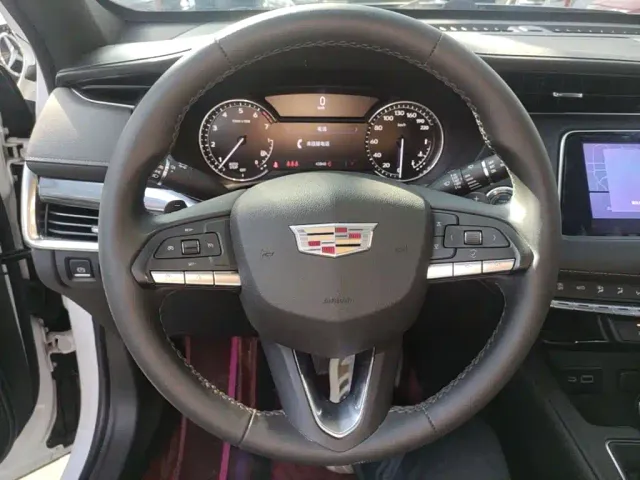 Cadillac XT4 — Фото автомобиля 10