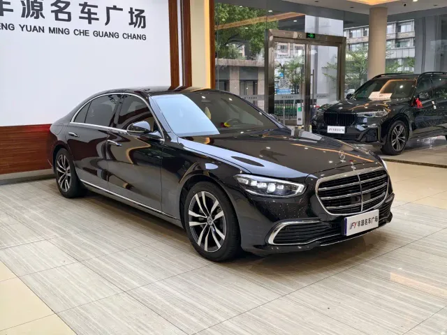 Mercedes-Benz S-Class — Фото автомобиля 3