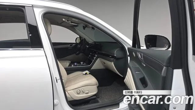 Genesis GV80 — Фото автомобиля 25