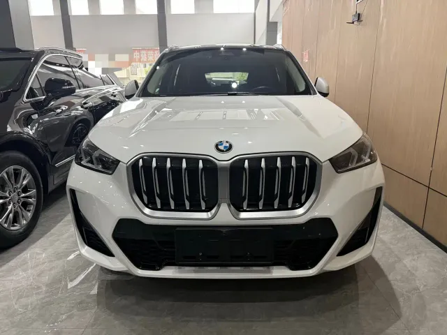 BMW X1 — Фото автомобиля 2