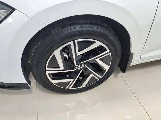 Volkswagen Sagitar — Фото автомобиля 22