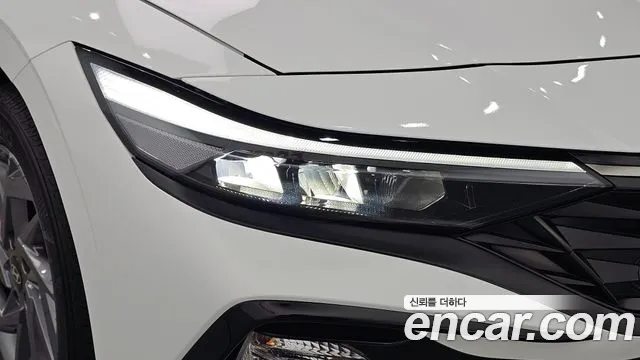 Hyundai Avante CN7 — Фото автомобиля 7