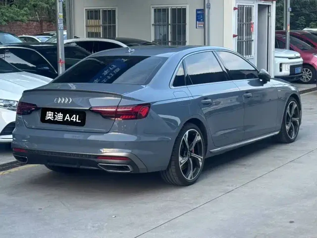 Audi A4L — Фото автомобиля 5