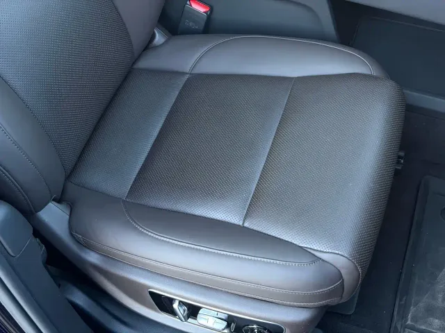 Li Auto Li L8 2023 Pro — Фото автомобиля 20