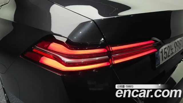 BMW 5 Series G60 — Фото автомобиля 7