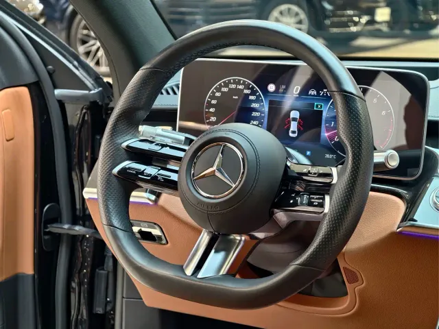 Mercedes-Benz S-Class — Фото автомобиля 23