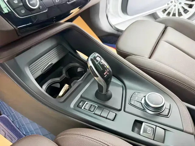 BMW X1 — Фото автомобиля 11