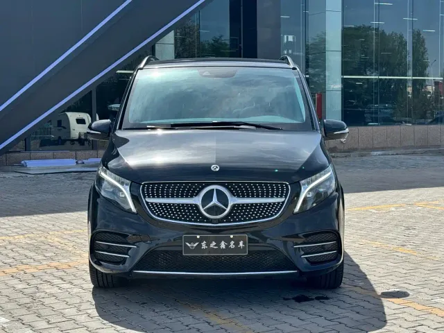 Mercedes-Benz V-Class — Фото автомобиля 3