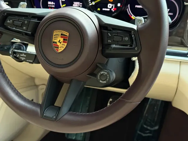 Porsche Panamera — Фото автомобиля 12