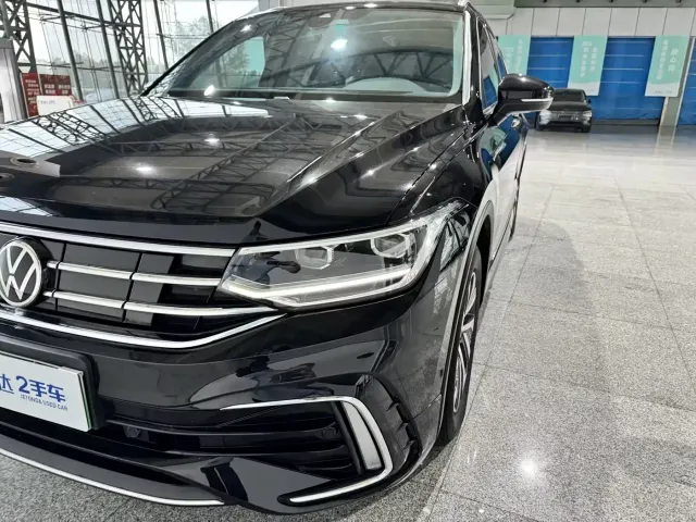 Volkswagen Tiguan L PHEV — Фото автомобиля 4