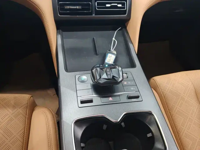 BYD Song L DM-i — Фото автомобиля 16