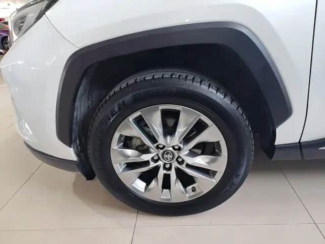 Toyota Wildlander — Фото автомобиля 22