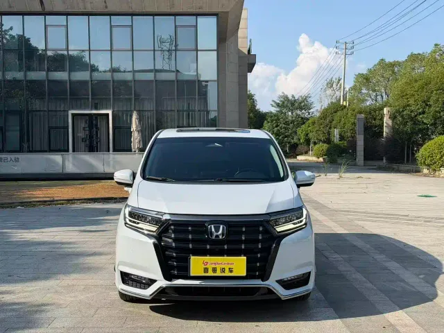 Honda Elysion — Фото автомобиля 7