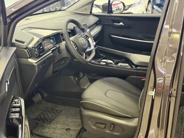 Hyundai Custo — Фото автомобиля 4